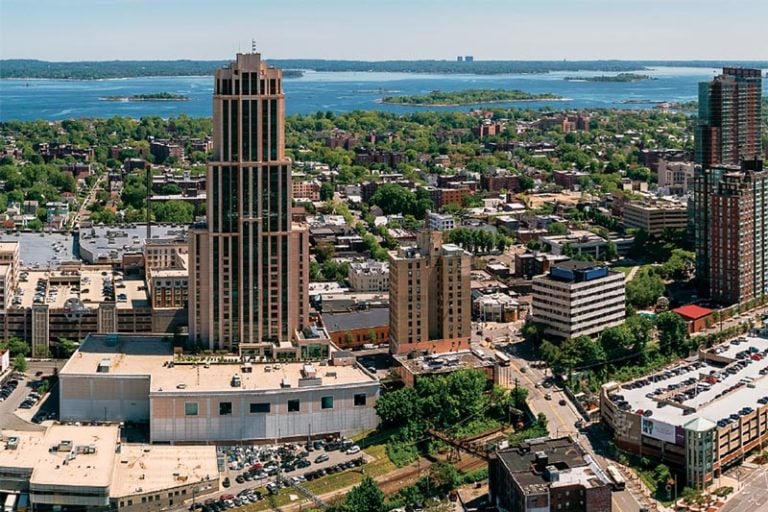 Individual, Business and Specialty Transport Services in the city of New Rochelle