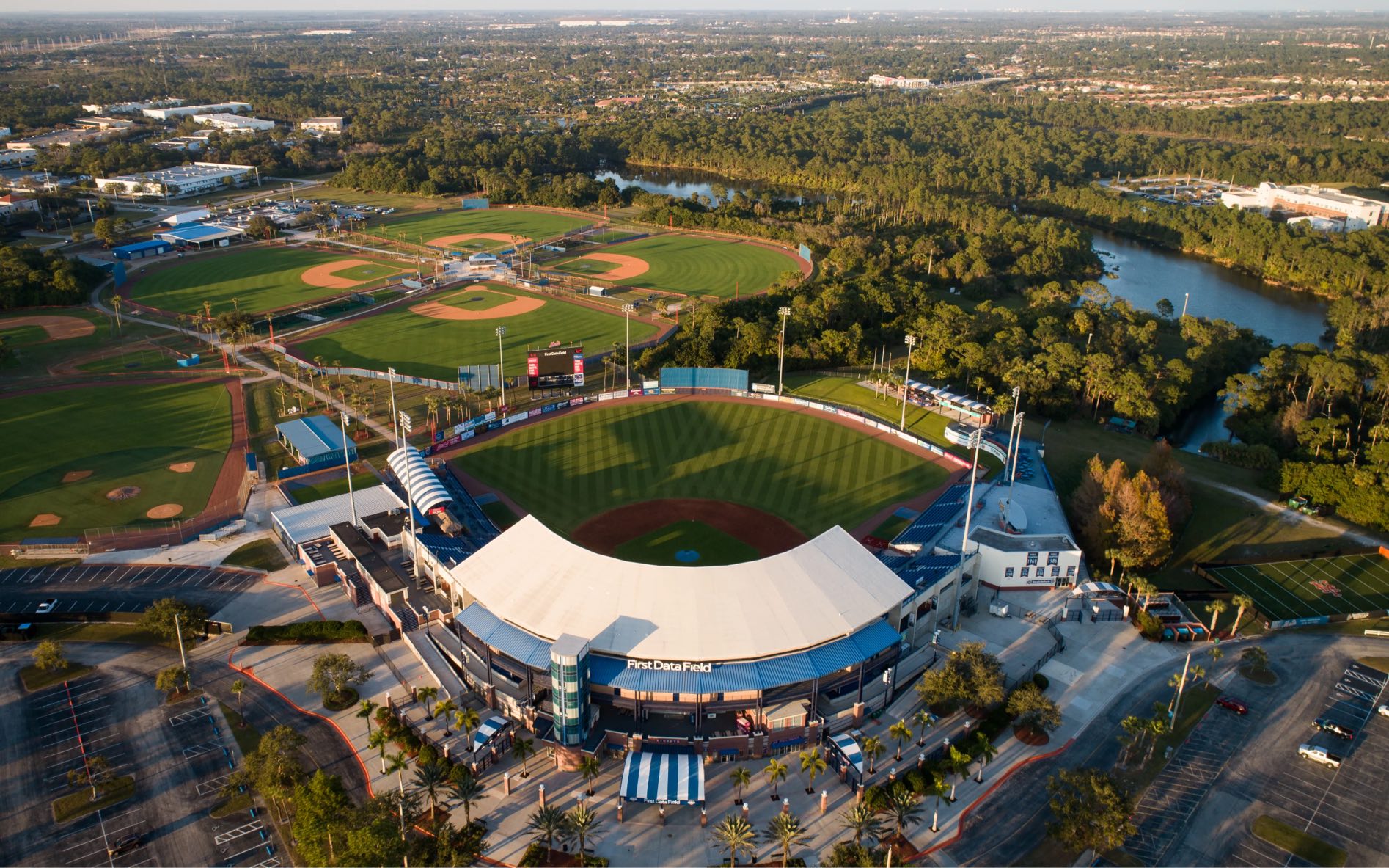 Income and Salaries for Port Saint Lucie 