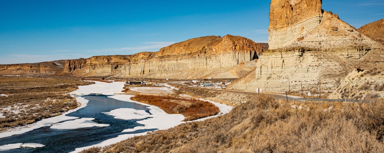 Tollgate Rock over the Green River, Wyoming