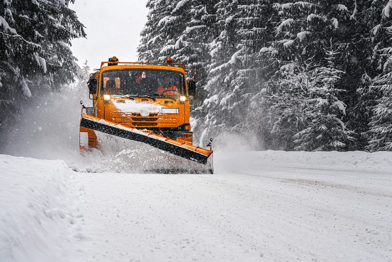 How to Effectively Plow a Parking Lot: a Step by Step Guide