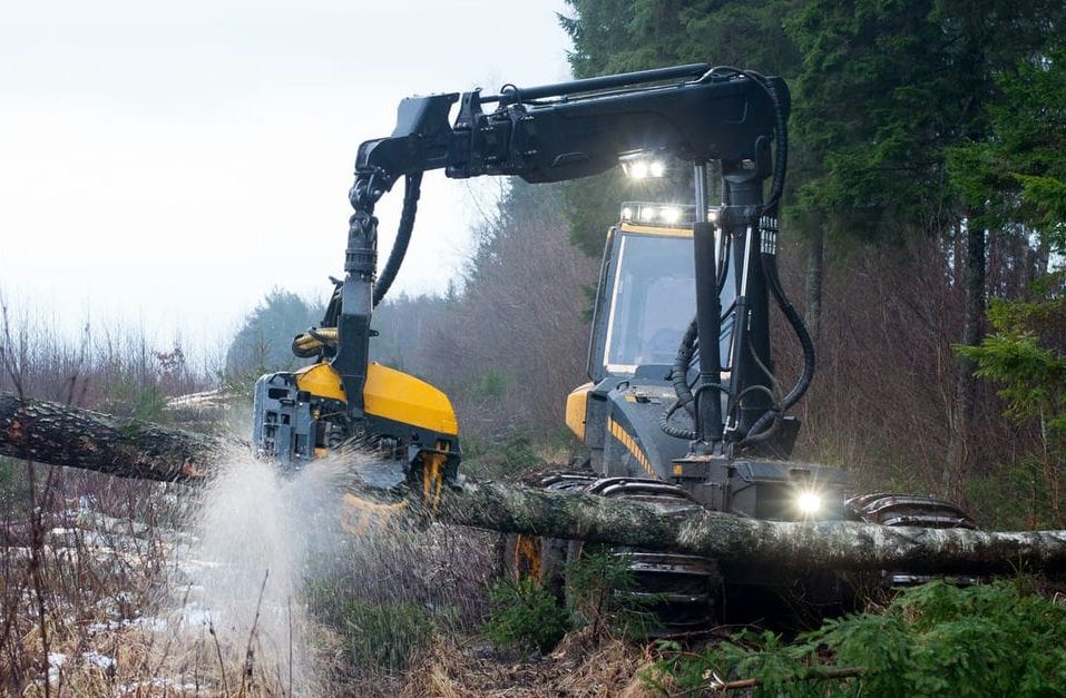 How to Ship Forestry Equipment Nationwide