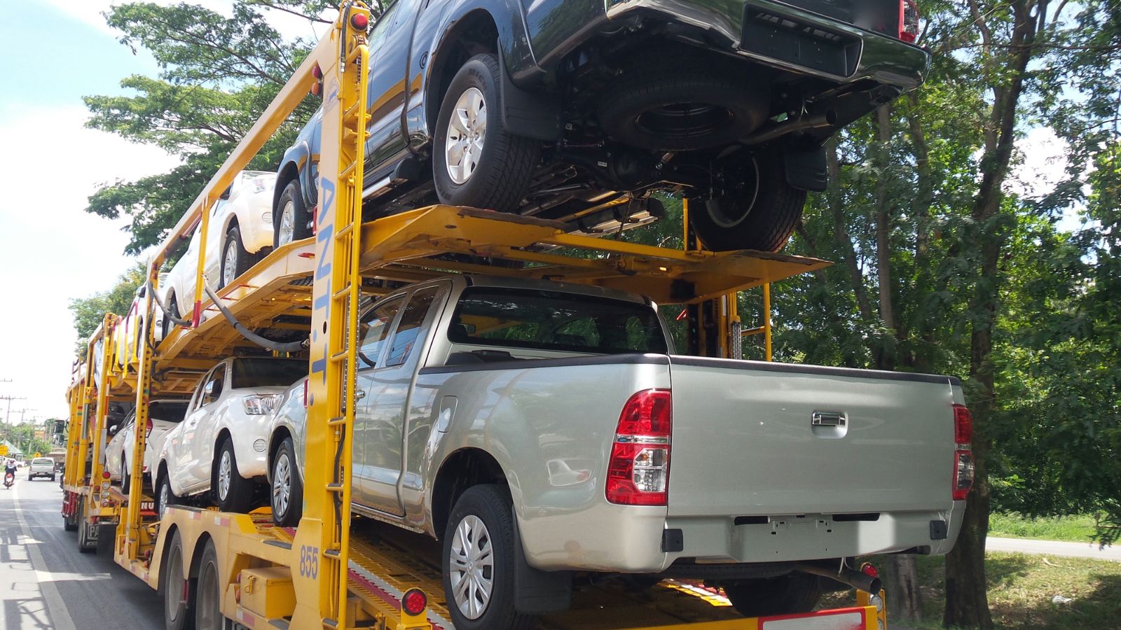 How Do I Ship My Toyota Tacoma?