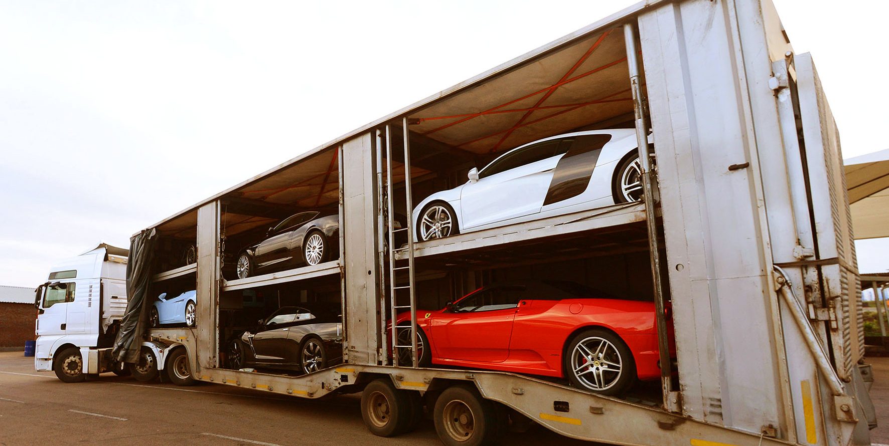 Precautions to take when using an Enclosed Auto Transporter