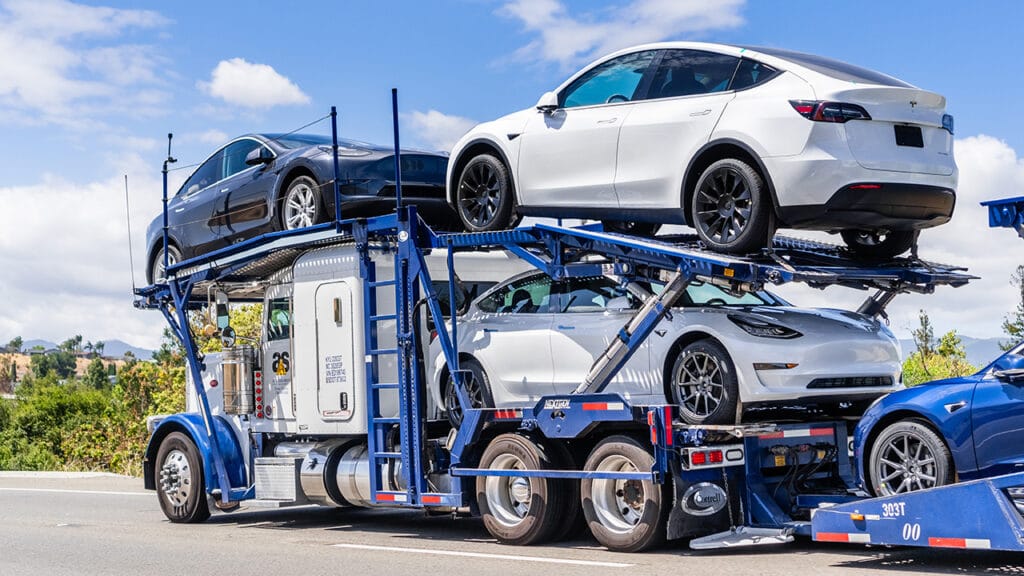 Trailer Options for Shipping Trucks