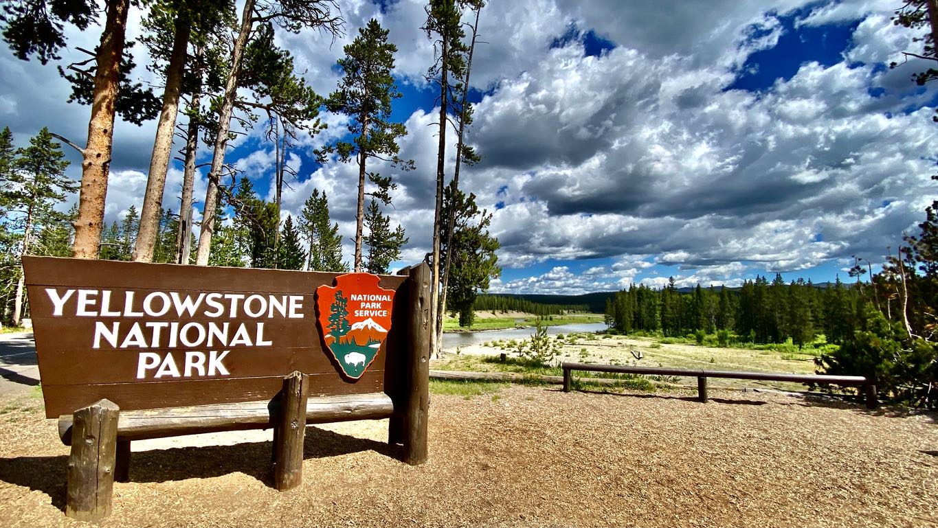 1. Yellowstone, Wyoming