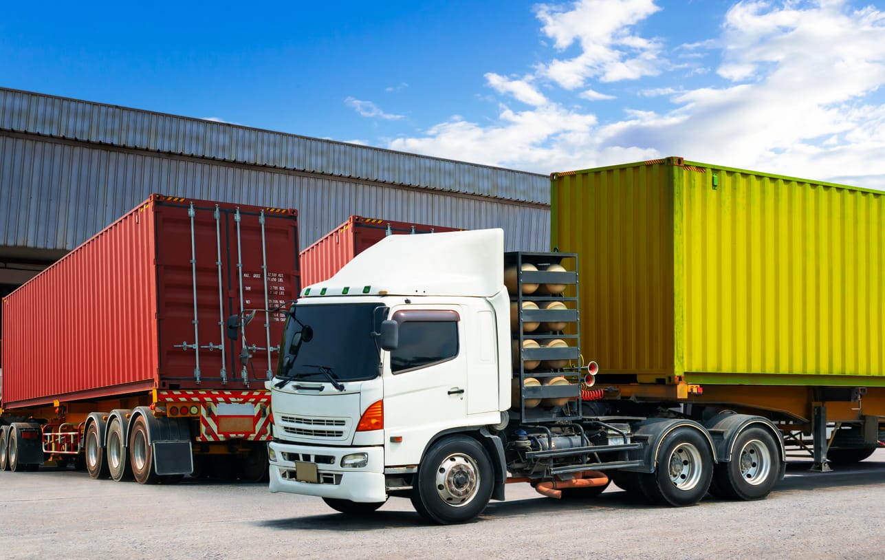 Moving The Shipping Container On/Off A Flatbed Or Step-Deck Truck