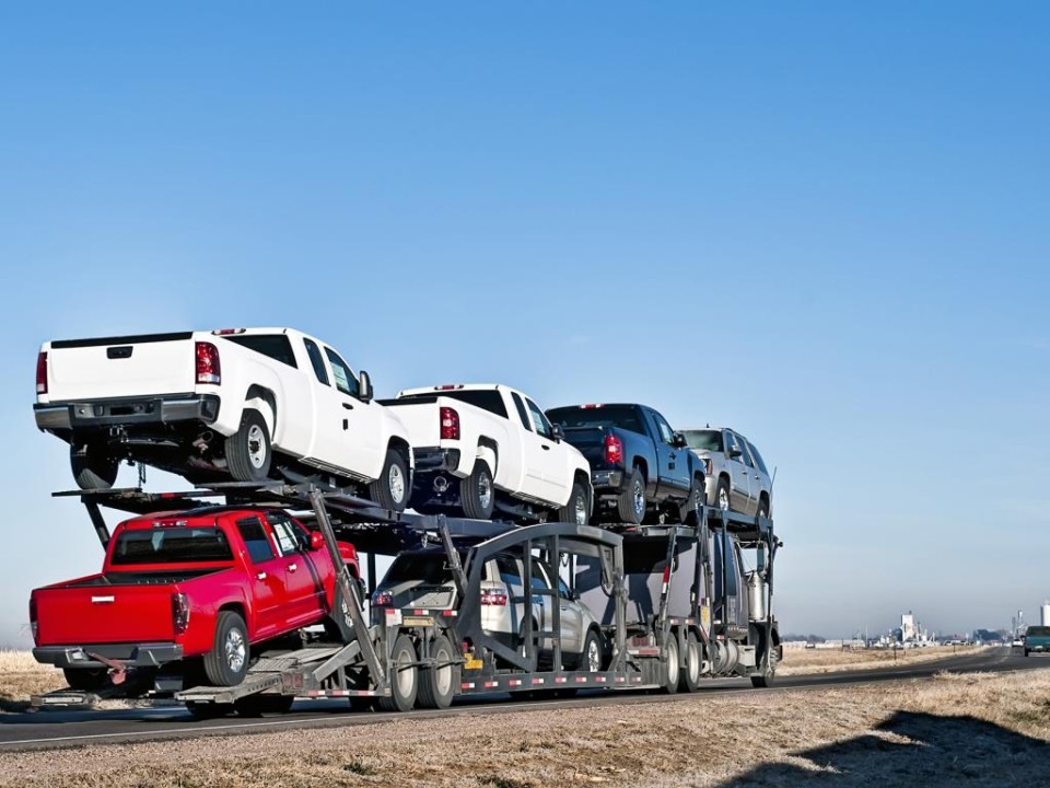 How do I Know if My Car can be Transported with a Lift Kit and Oversized Tires?