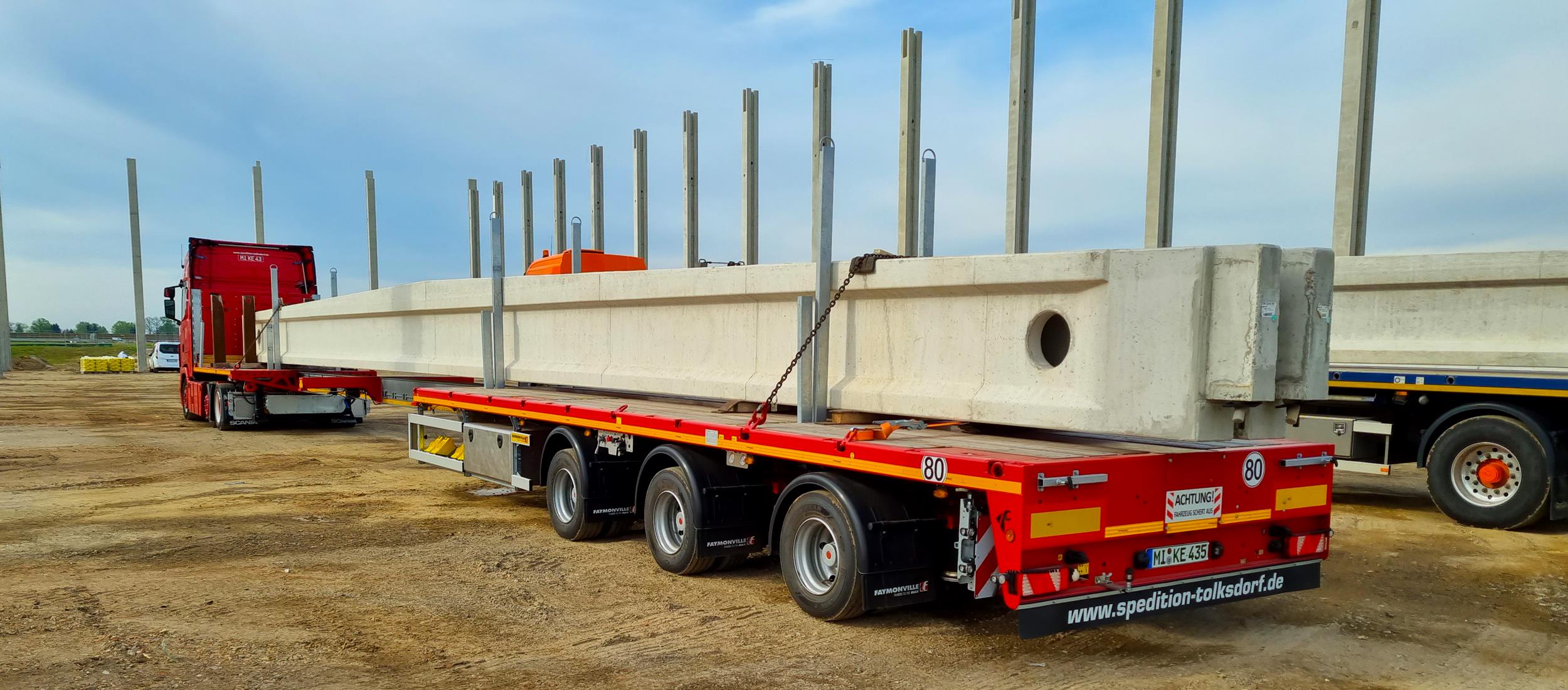 Are You in Need of Stretch Trailer Shipping Services?