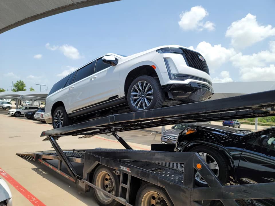 How Much Does It Cost to Ship a Cadillac Escalade?