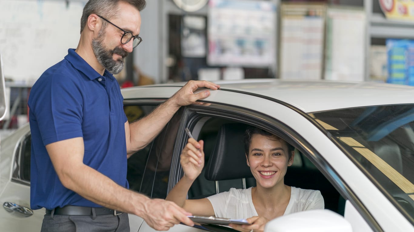 Things You Must Know Prior to Walking into an Auto Dealership 