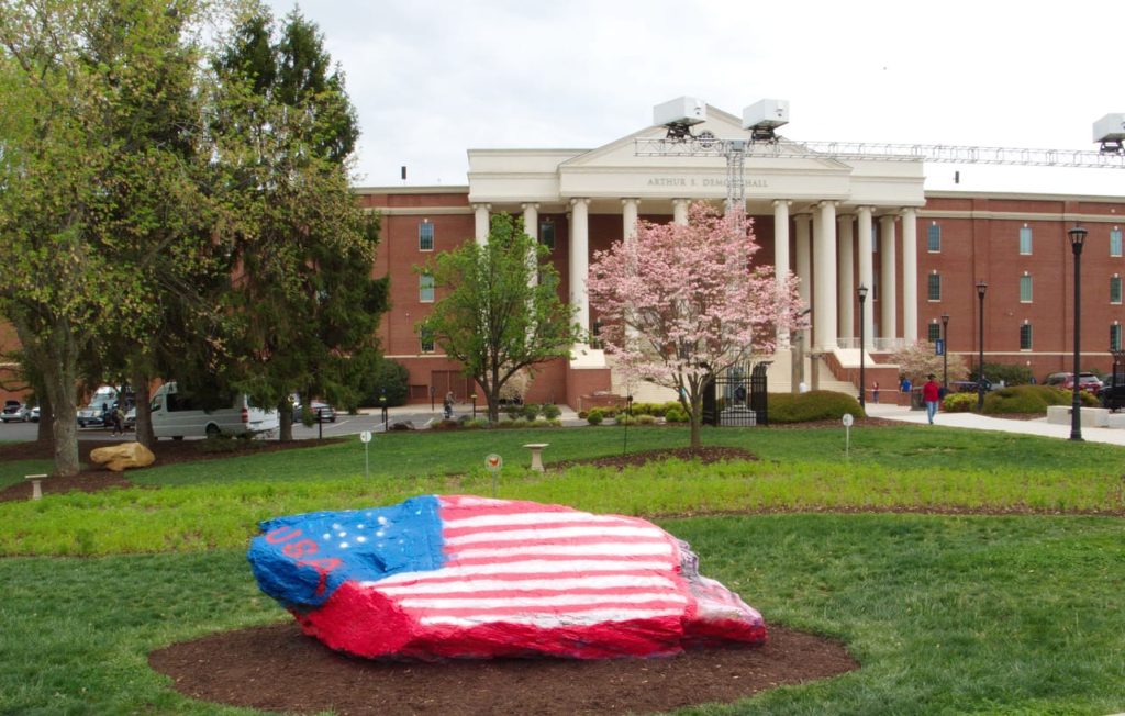 How to Ship a Car to or from Liberty University Lynchburg, Virginia