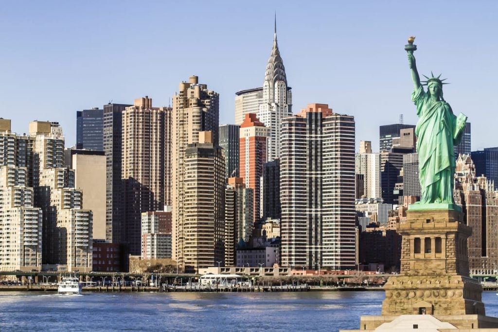 How to Ship a Car from New York City, New York to Oakland, California
