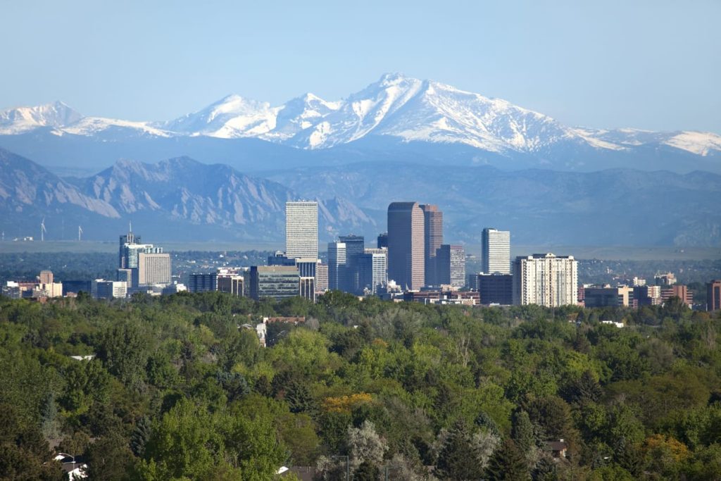 How to Ship a Car from Denver, Colorado to Dallas, Texas