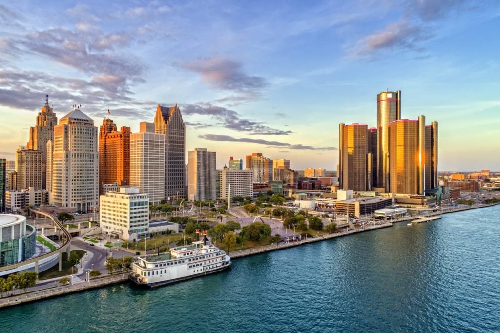 How to Ship a Car from Detroit, Michigan to San Antonio, Texas