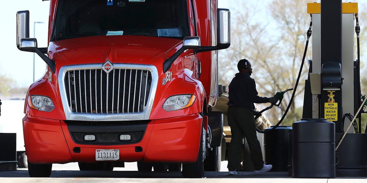 Select a Car Carrier / Driver