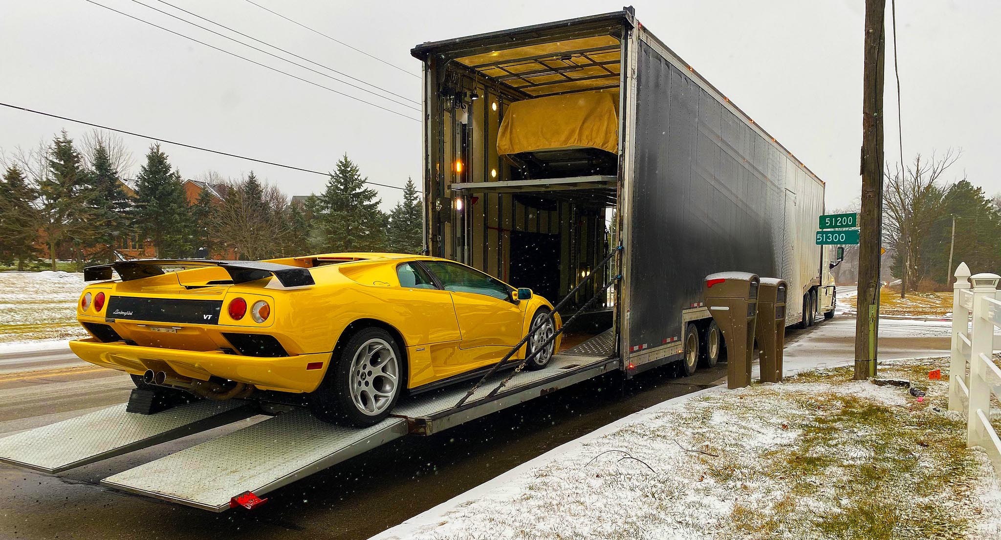 Cost of Shipping a Car to/from Rutgers University (RU)