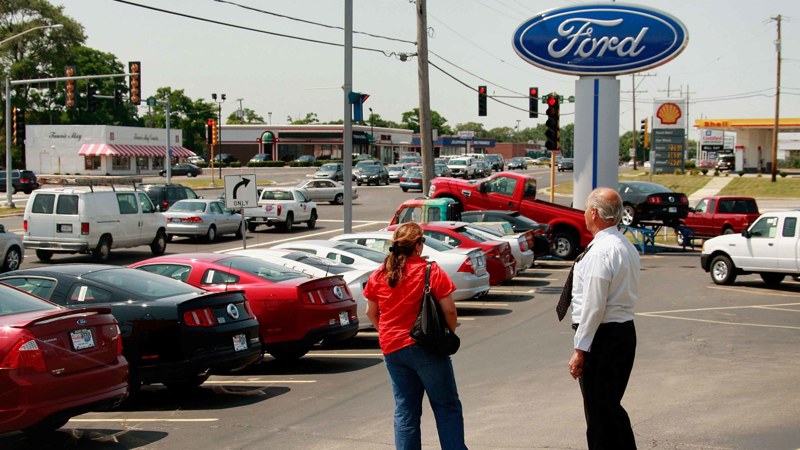 1. What is car shipping for dealerships? 