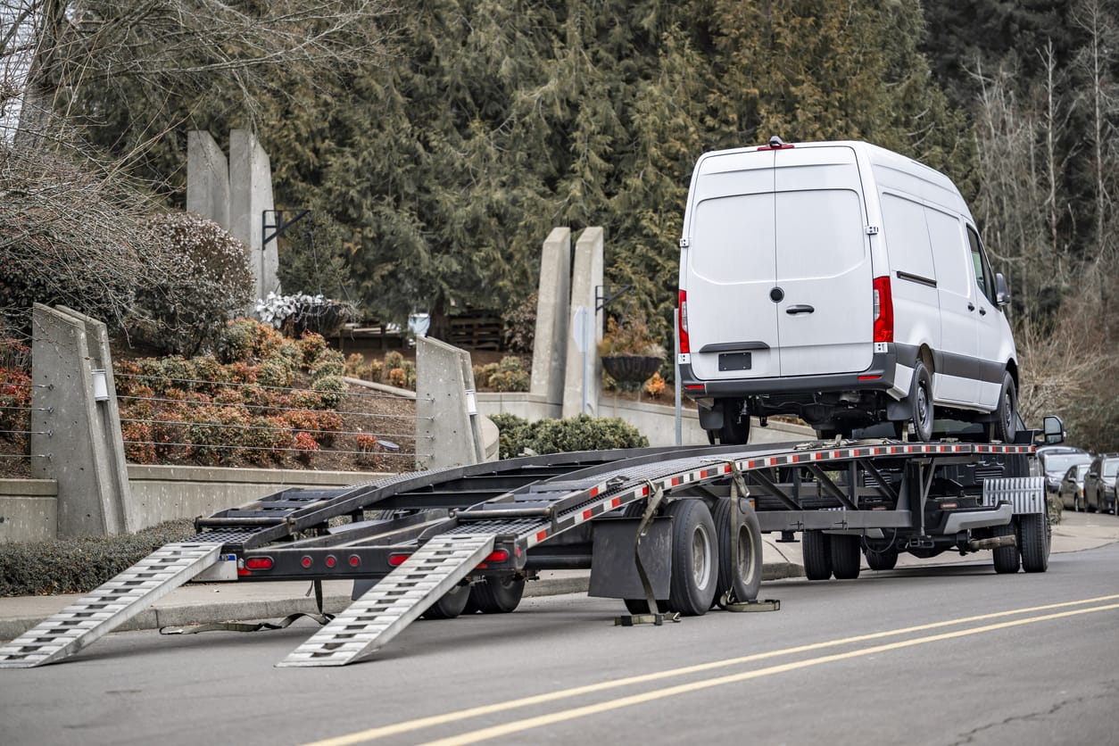 Preparing Your Heavy-Duty Commercial Truck for Transport