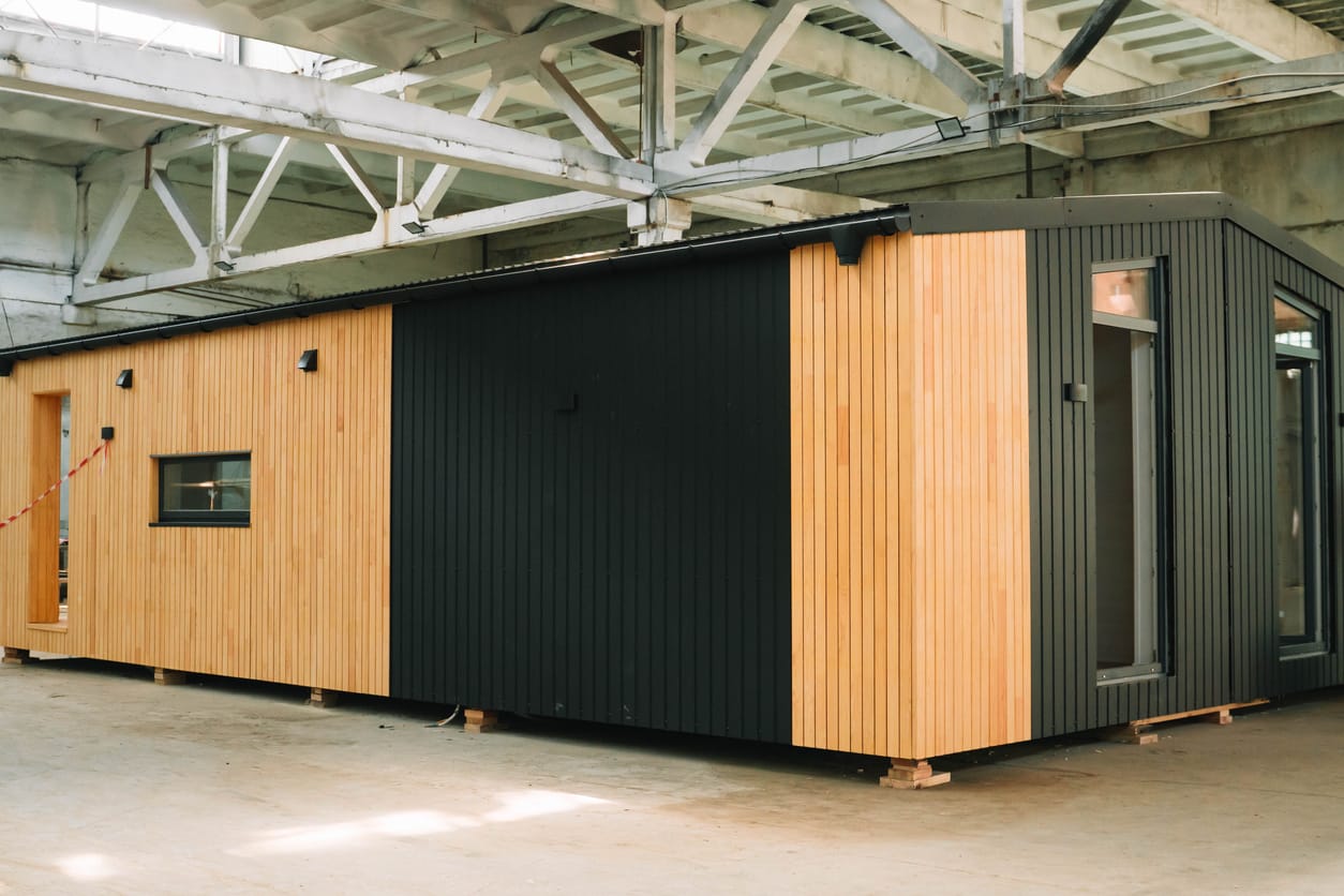 Choosing a Shipping Company to Transport Your Modular Home