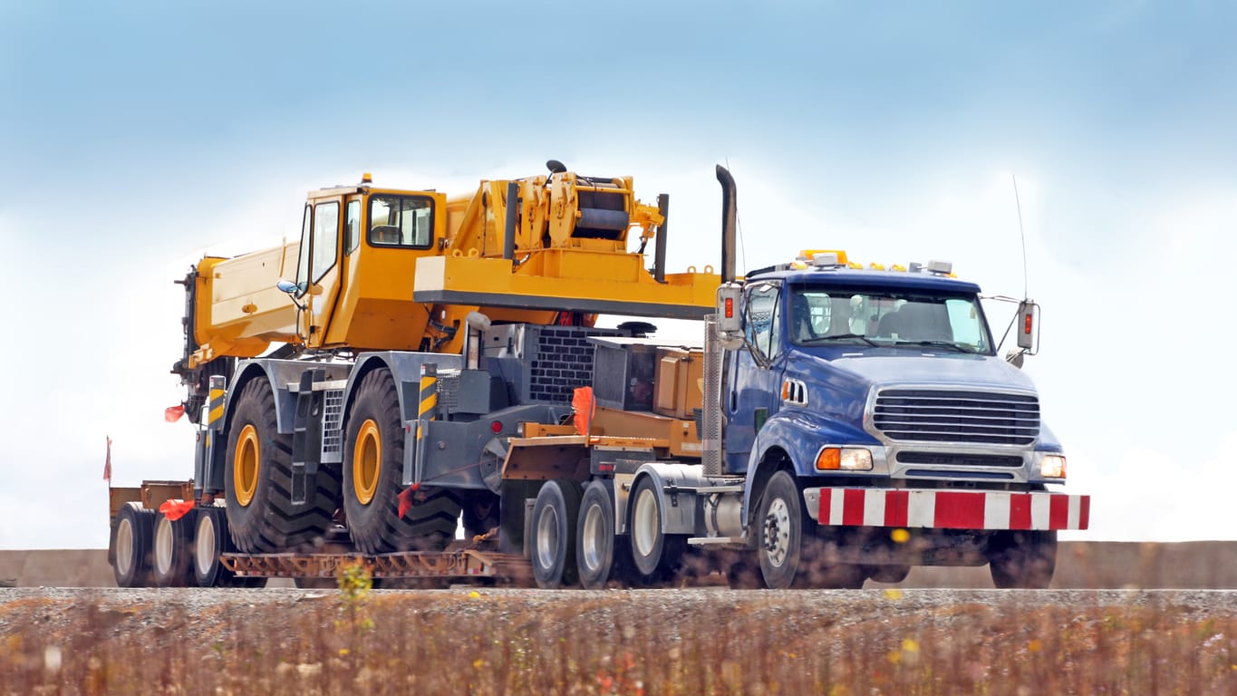 Everything You Need to Know About Heavy Equipment Freight