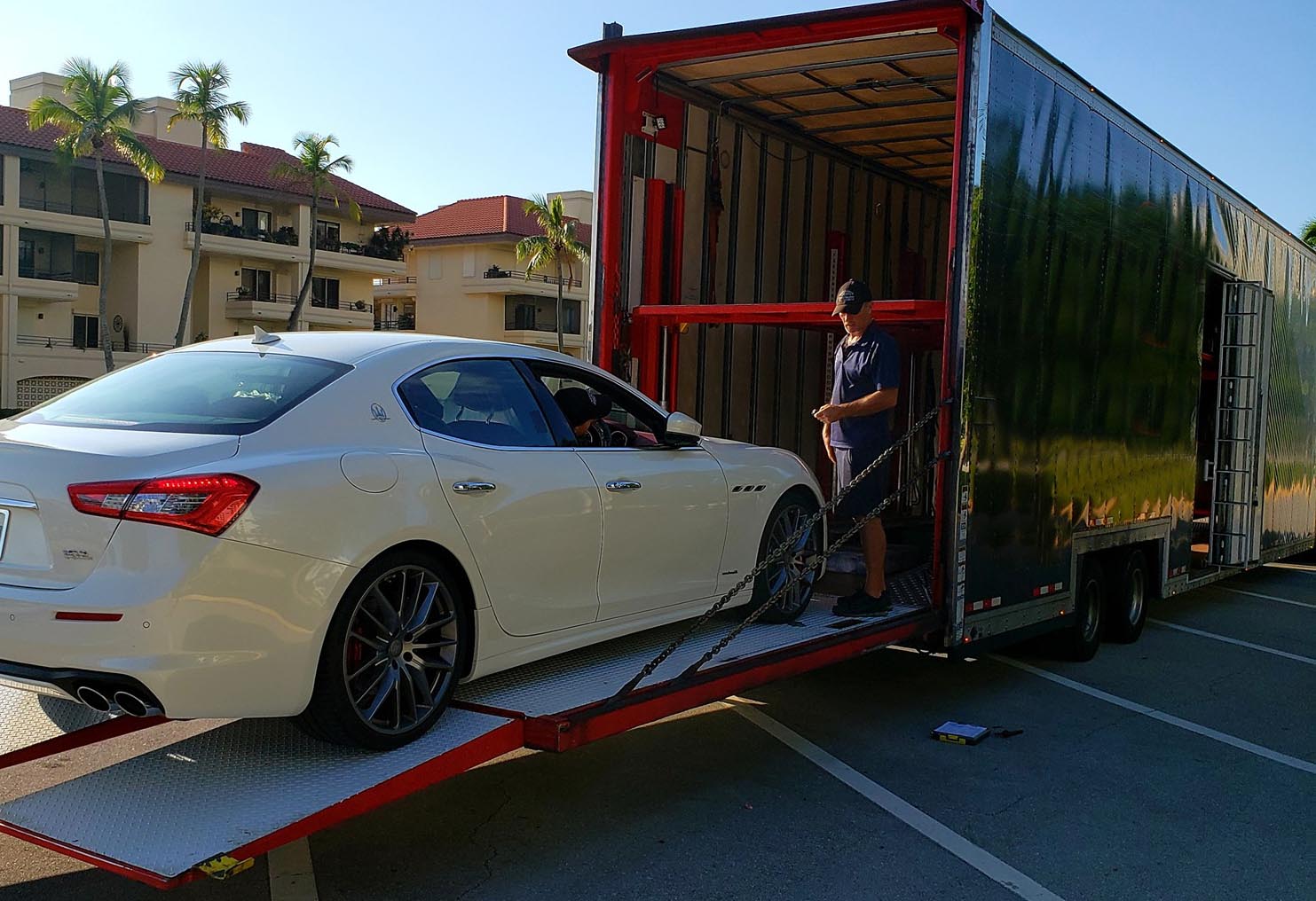 Types of Companies Offering Car Shipping Services