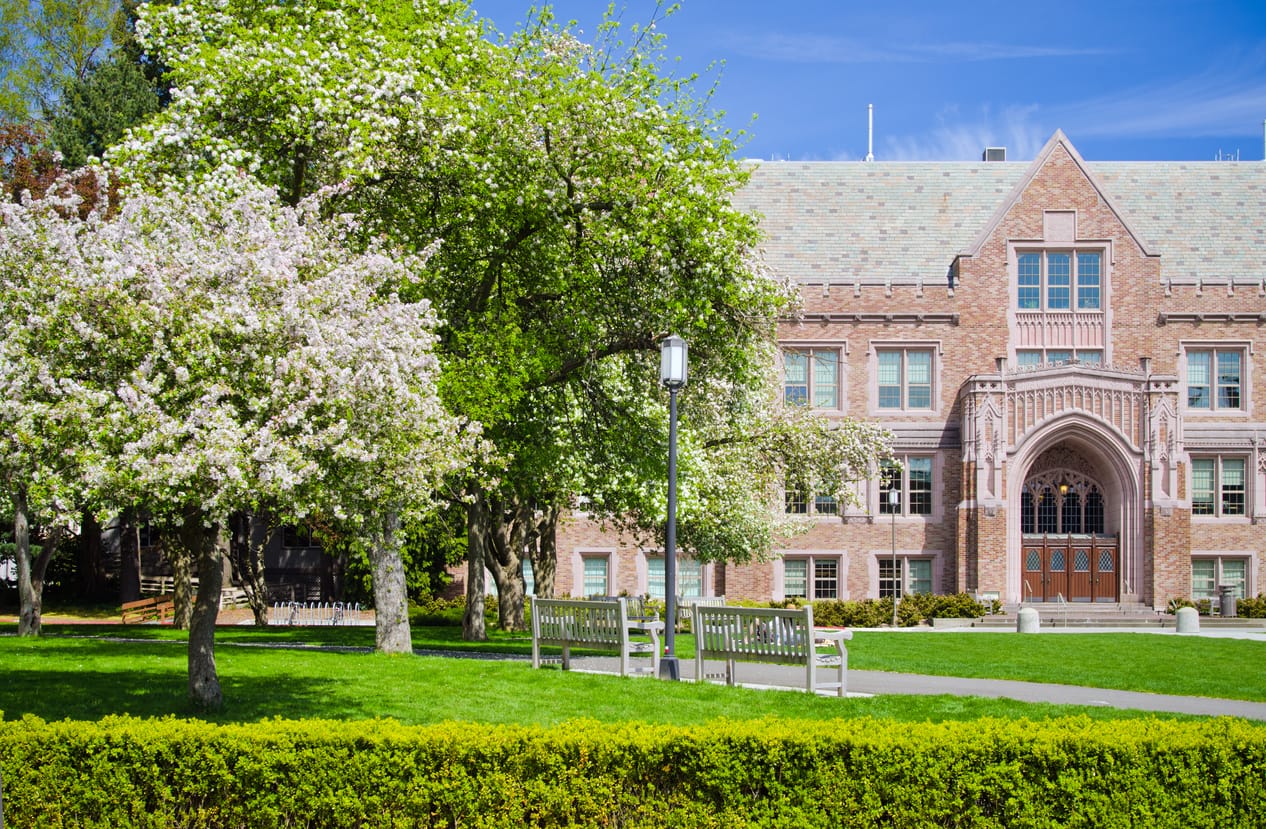 Getting a Vehicle Sent to or From the University of Washington (UW) in Seattle