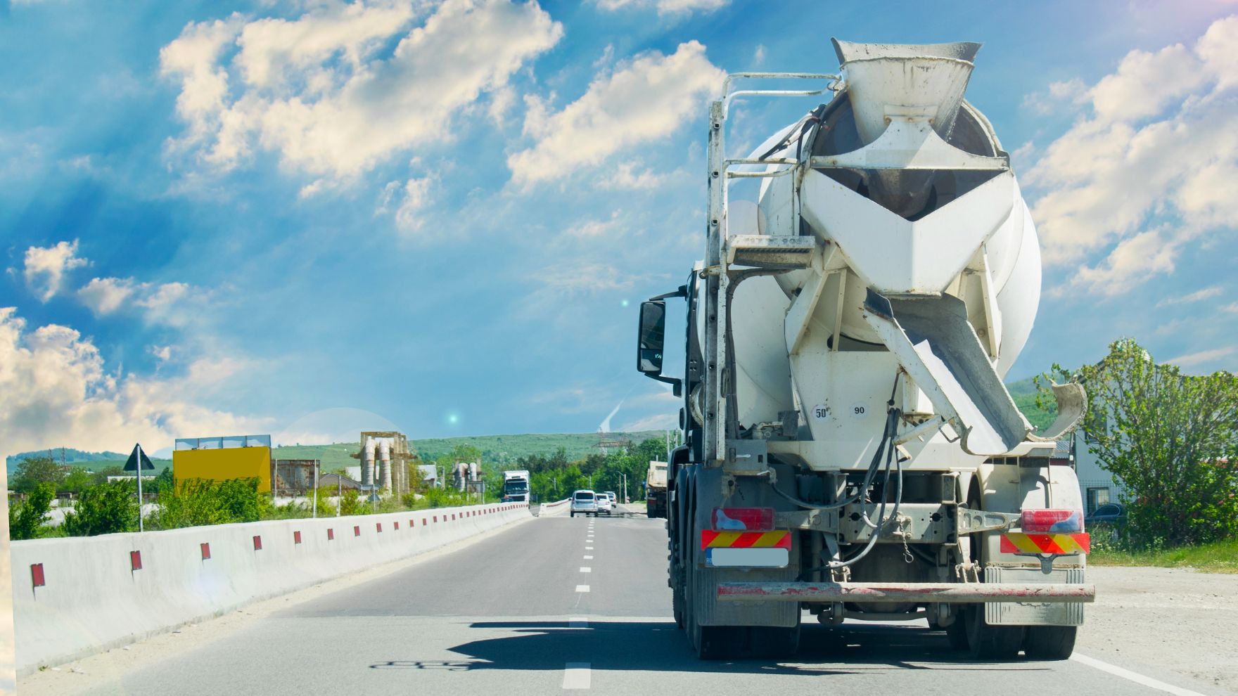How to Ship Concrete Mixers and Cement Pump Trucks