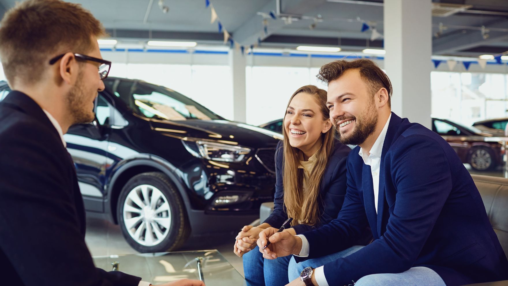 The Benefits of Using an Auto Dealership for Vehicle Shipping