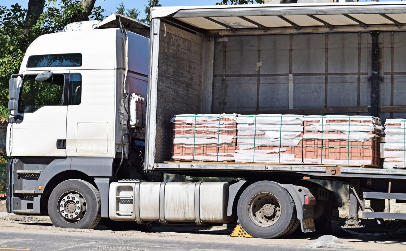 Transporting Concrete Blocks and Bricks throughout the United States