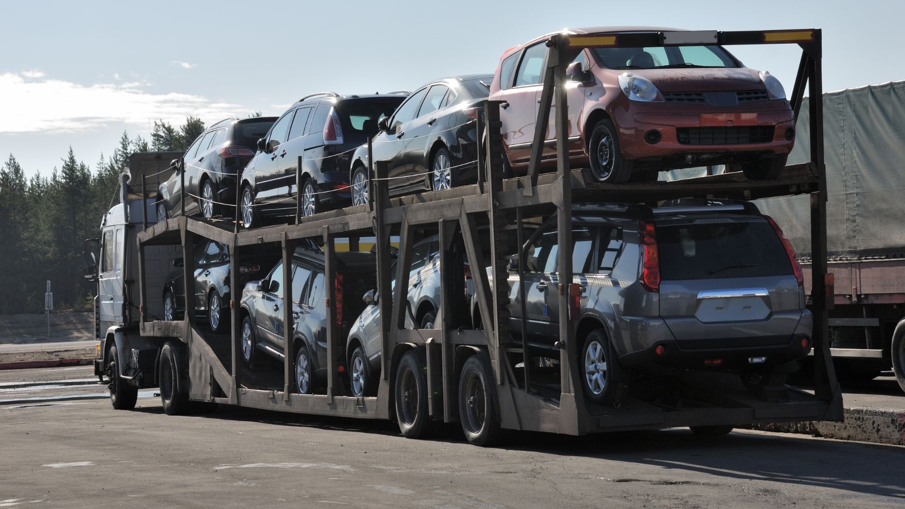 10 Common Myths about Car Shipping Debunked