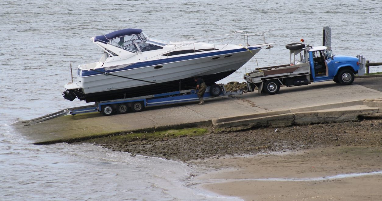 Boat and Yacht Shipping