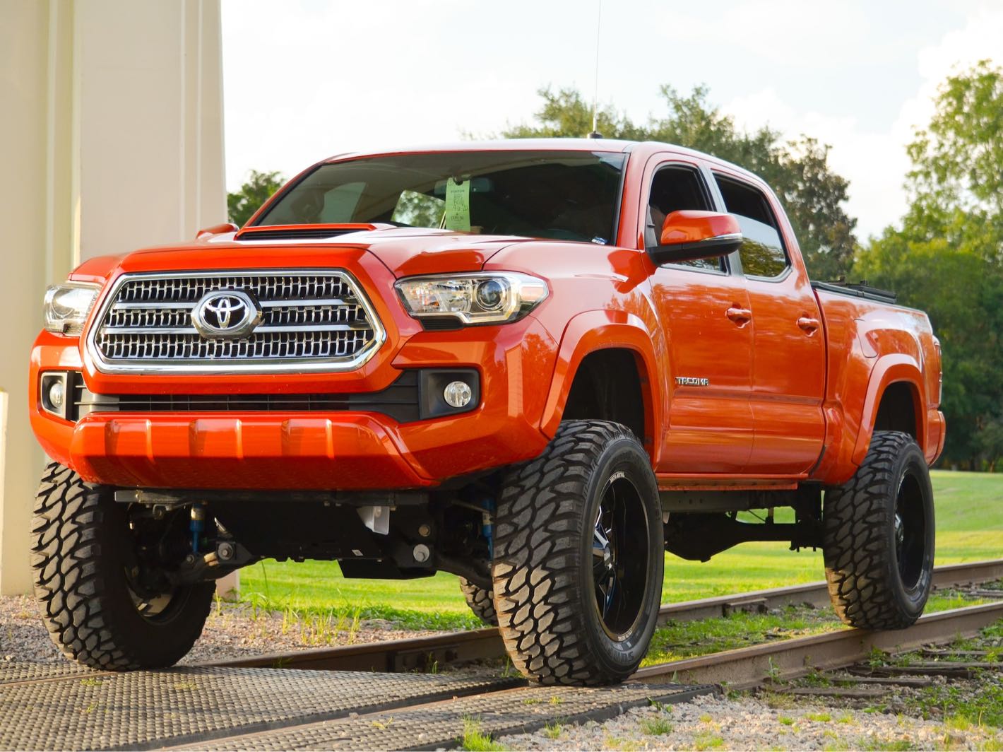 5. 2024 Toyota Tacoma: Starting MSRP (EST $29,000)