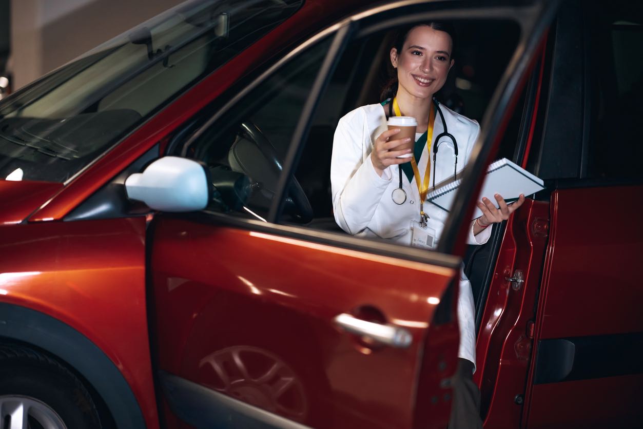 The Ultimate Guide to How to Ship a Car to and from Medical School