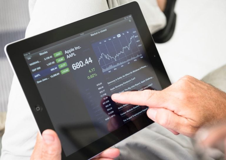 Daimler Truck Q3 2023 Financial Report: Overcoming Supply Chain Obstacles