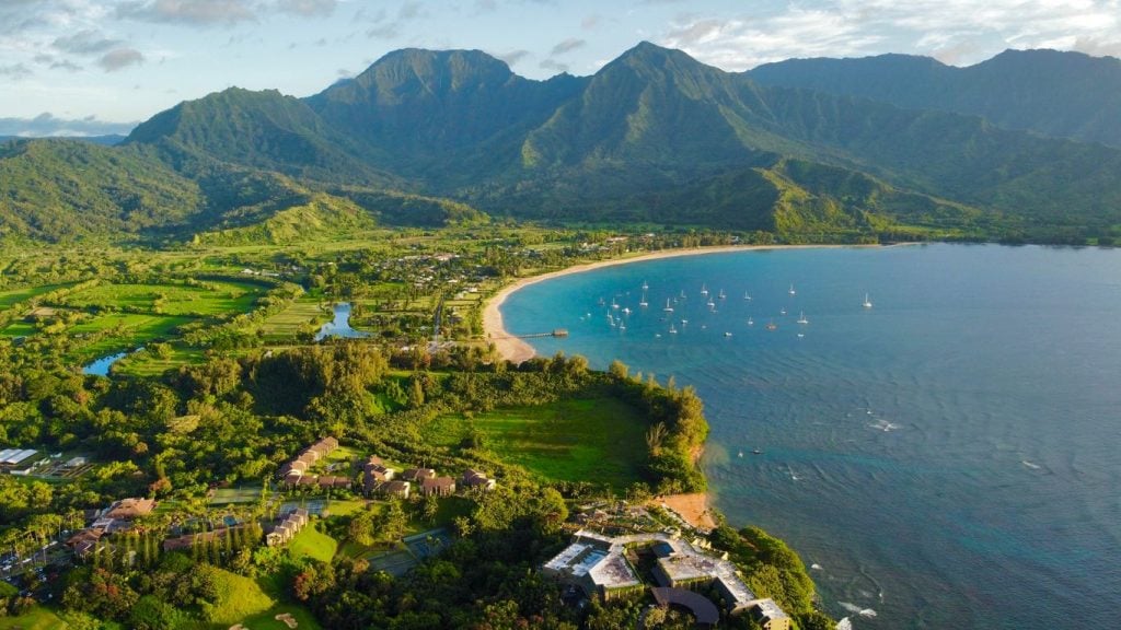 Everything You Need to Know when Shipping a Car to Hawaii from California