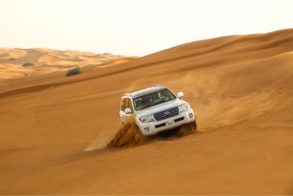 Toyota LandCruiser 70 Series 2024: V8 vs. New 4-Cylinder Turbo-Diesel in the US
