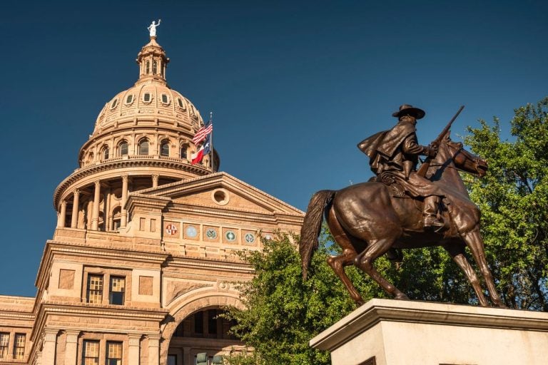 A Comprehensive Comparison of Auto Transportation Companies in Texas