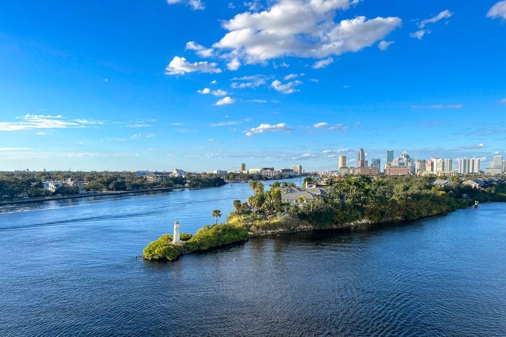 A Guide to Top Florida Vehicle Shipping Companies