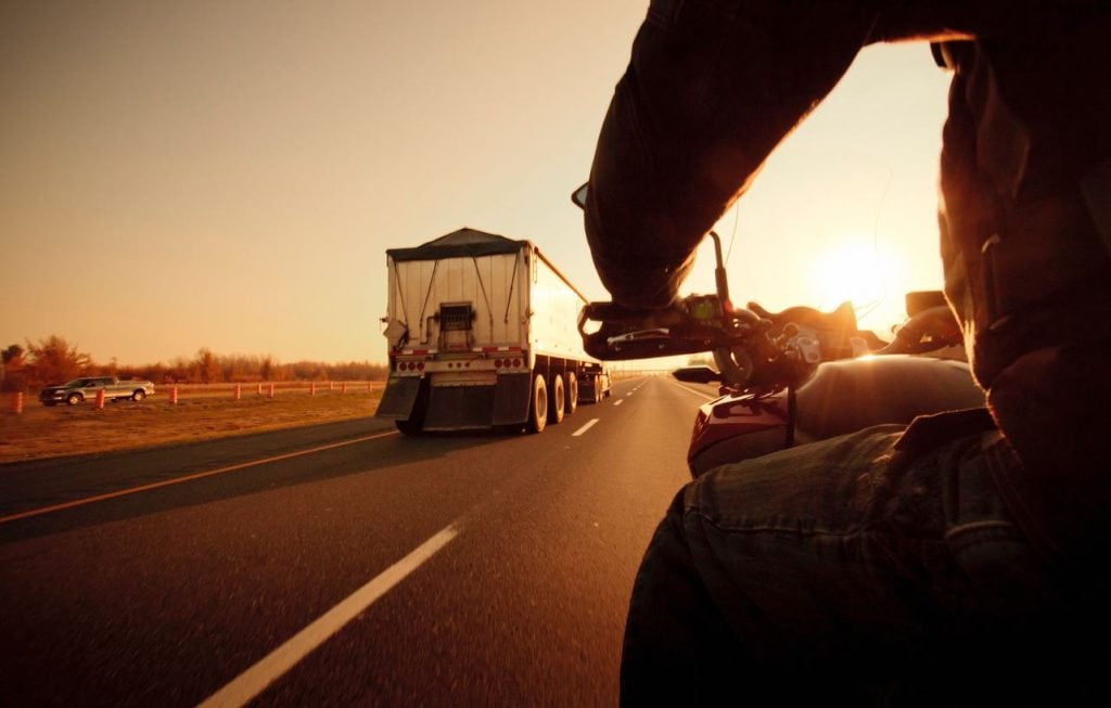 Transporting a Motorcycle Across Country Made Easy with Your Ultimate Guide to Seamless U.S. Bike Shipping