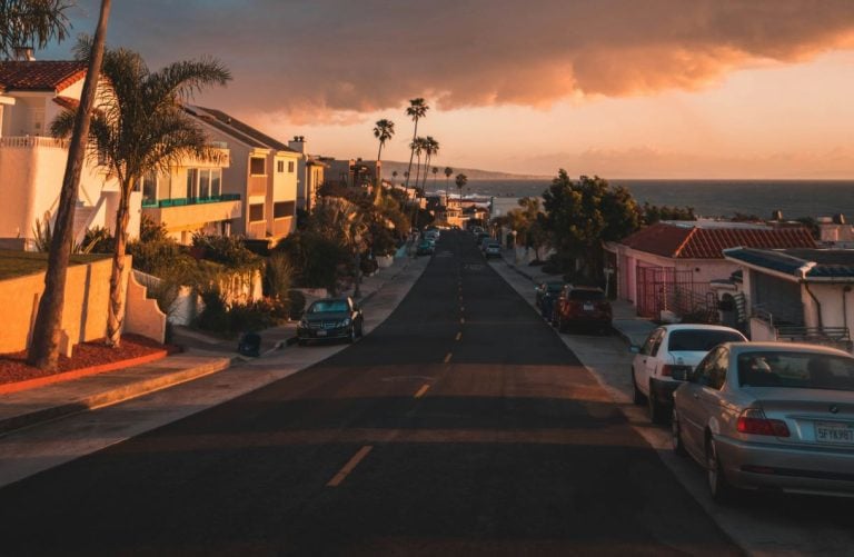 West Coast Auto Transport Services Comprehensive Guide