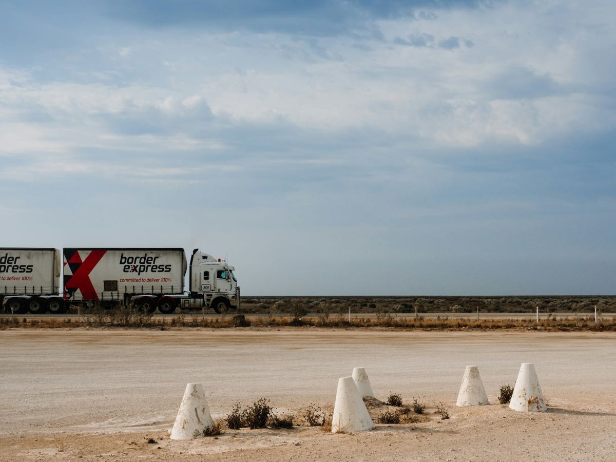 Choosing the Right Shipping Method: Open vs. Enclosed Auto Transport