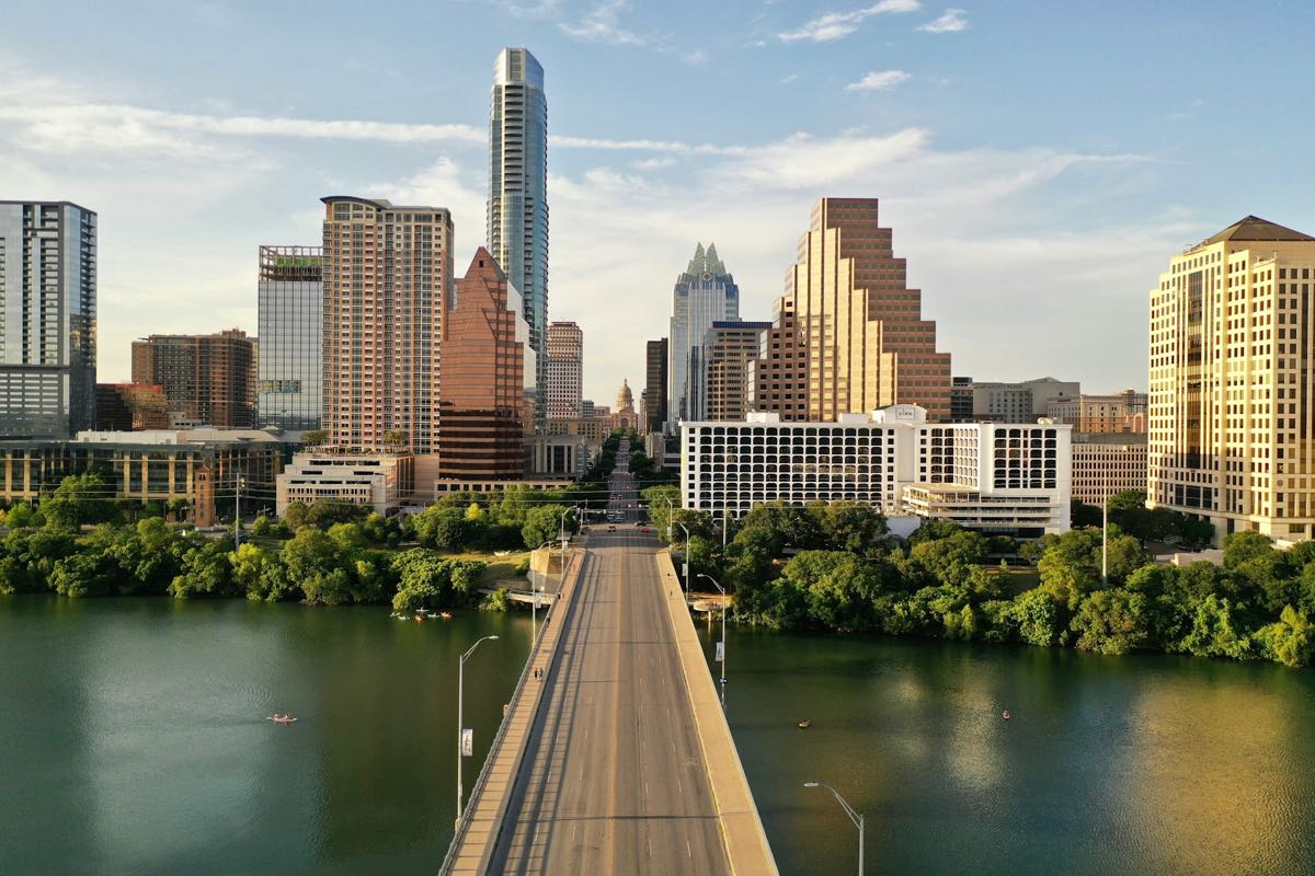 Your Roadmap to Effortless Vehicle Relocation in to and out of Austin, Texas