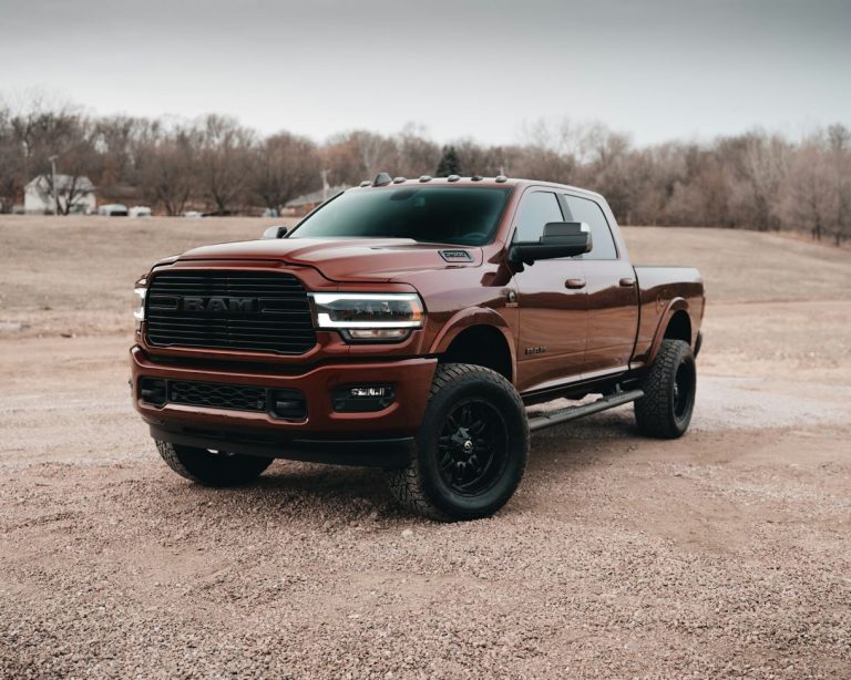 Heavy duty dually pickup of the kind used for hot shot work