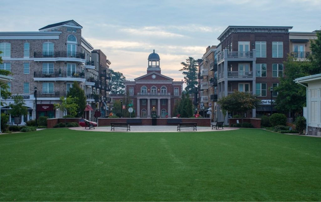 How to Ship a Car to or from Georgia Colleges & Universities