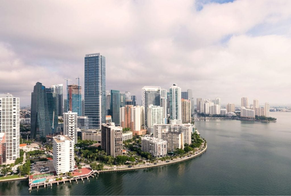How to Ship a Car to or from Miami-Dade County, Florida to or from any other part of the United States of America