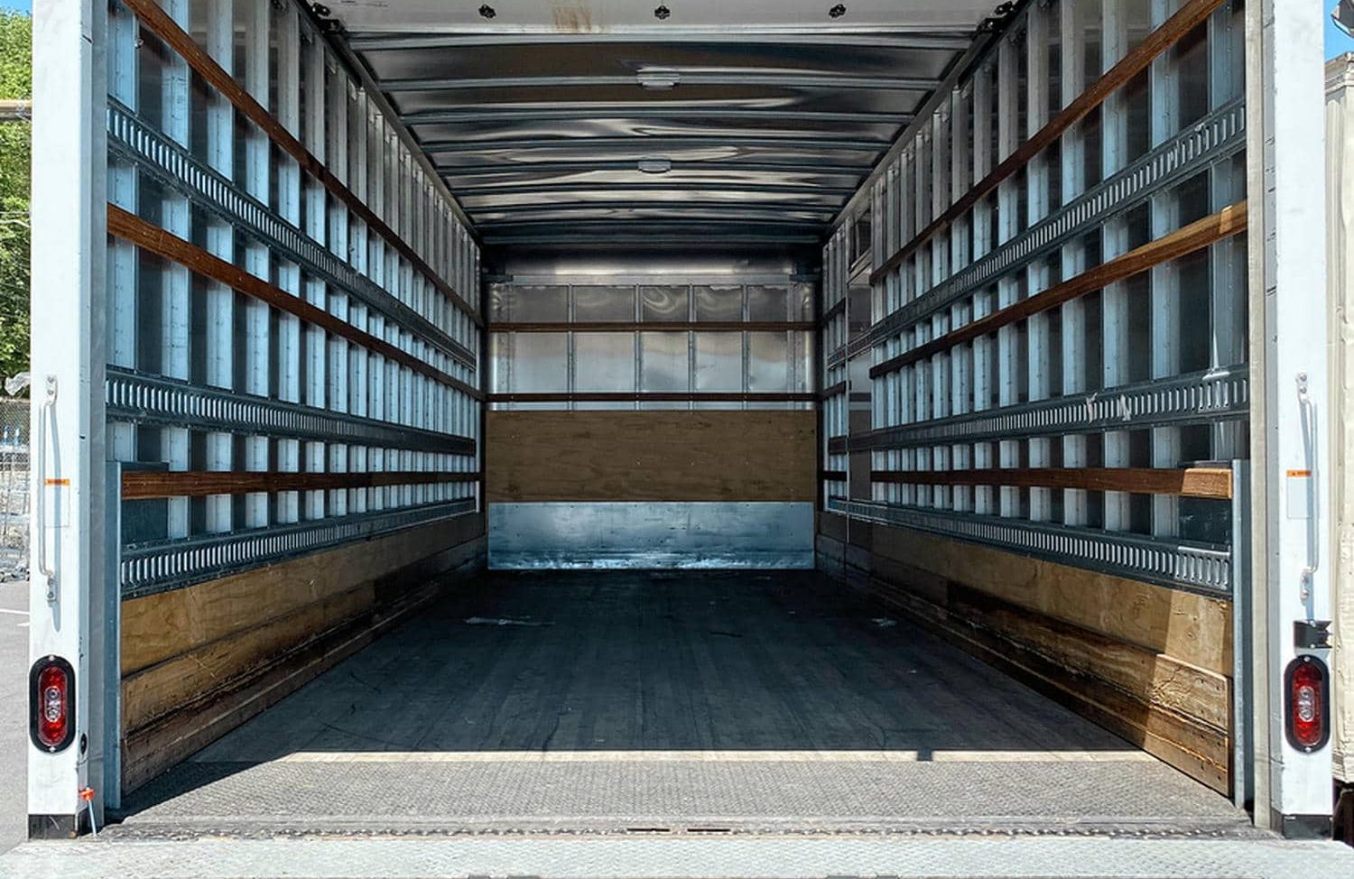 The Benefits of Using Professional Car Shipping Services for Corporate Relocation
