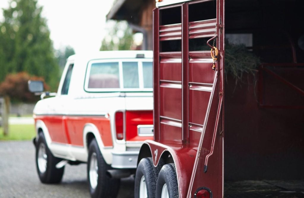 How to Ship a Livestock Trailer - Specialty Livestock Trailer Transport You Can Rely On
