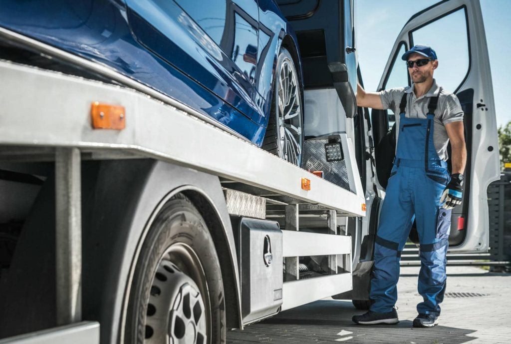 What Is the Difference Between Open and Enclosed Shipping?