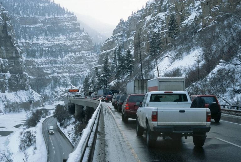 Seasonal Car Shipping Tips for Snowbirds and Relocators