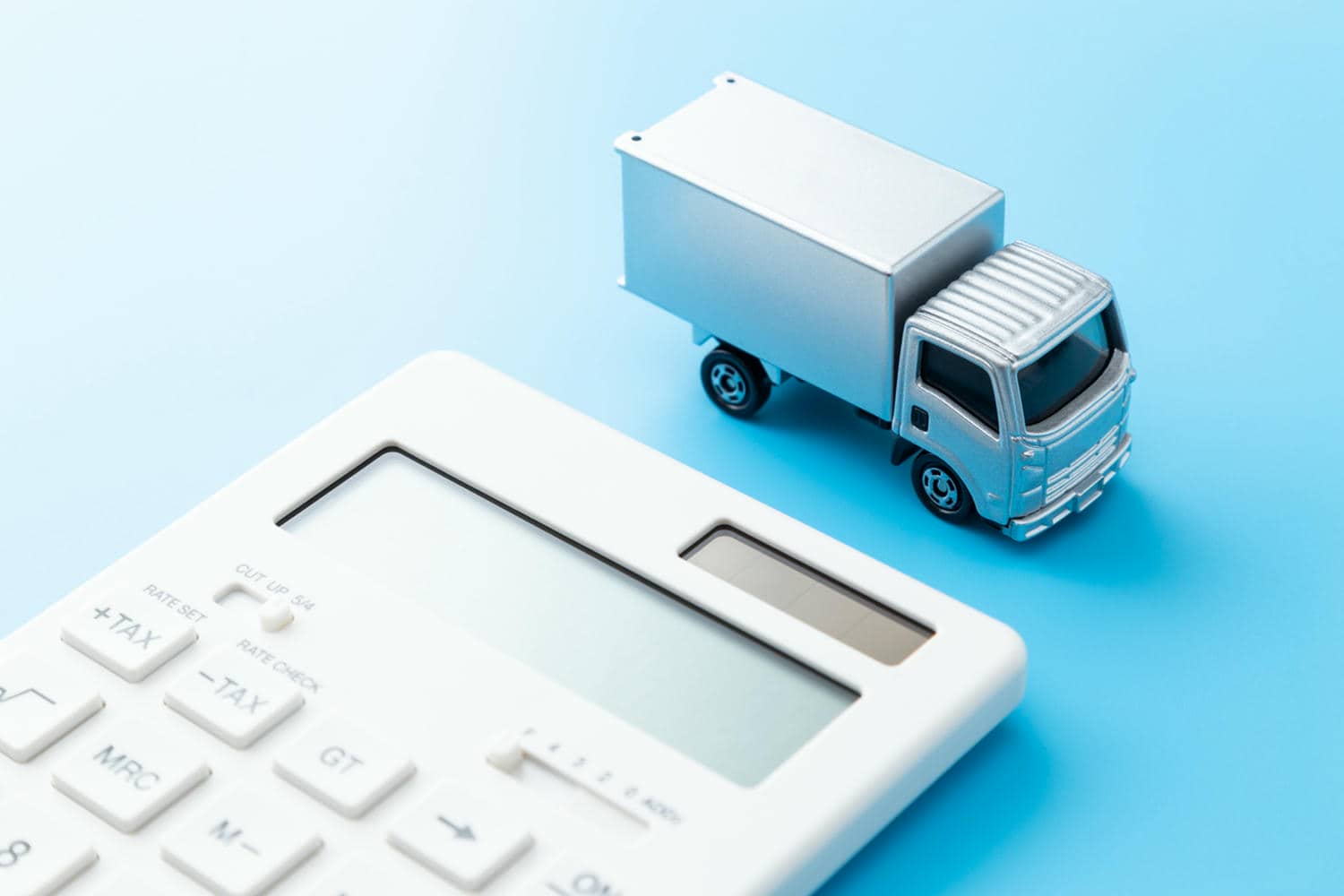 Understanding What a Car Shipping Cost Calculator Provides